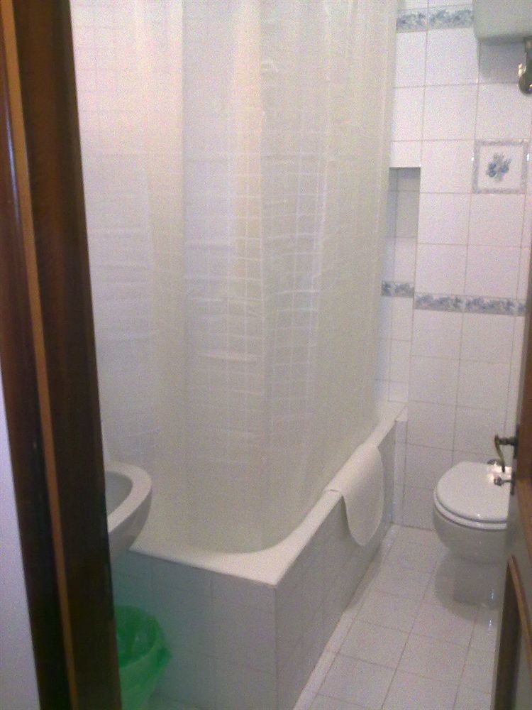 Gigi Holiday Rooms Rome Exterior photo